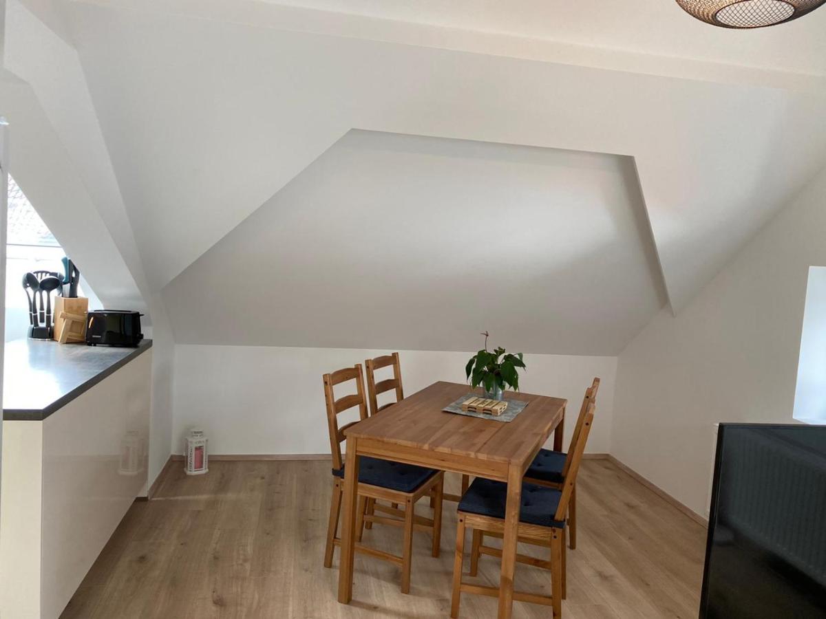 Helle 2 Zi. Wohnung Naehe Flughafen Muenchen Haimhausen  Esterno foto